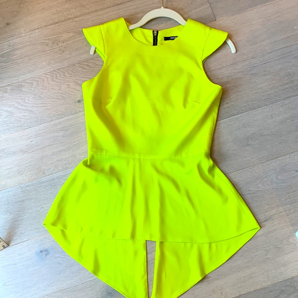 Naven NWOT Chartreuse Neon Fluorescent Lime Acid 🎾 Green Yellow Peplum Shirt